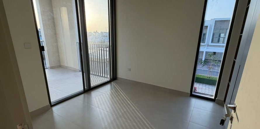 Townhouse in The Valley, Dubai, UAE 4 bedrooms, 261 sq.m. № 700758