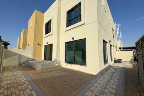 Kaupunkipientalo Sharjah, Arabiemiraatit 3 makuuhuonetta, 250.84 m2 № 749274 - kuva 3