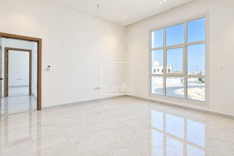 Vila u Al Rahba, Abu Dhabi, UAE 5 spavaćih soba, 1274.72 m2 Br. 766888 - fotografija 5