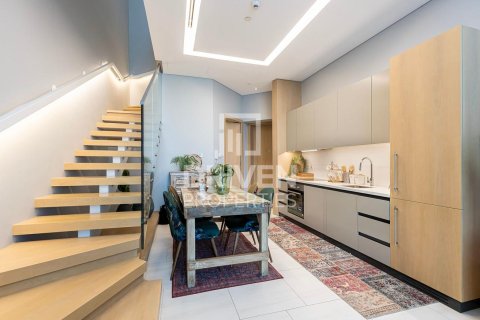 Apartmen di Business Bay, Dubai, UAE 1 bilik tidur, 101 meter persegi № 653580 - foto 3