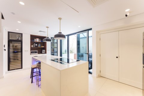 Rumah bandar di Al Raha Beach, Abu Dhabi, UAE 4 bilik tidur, 622.22 meter persegi № 749092 - foto 6