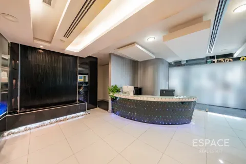 Toimisto Jumeirah Lake Towers, Dubai, Arabiemiraatit 704 m2 № 661268 - kuva 2