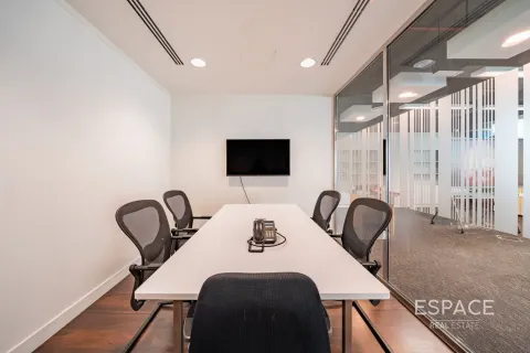 Toimisto Jumeirah Lake Towers, Dubai, Arabiemiraatit 704 m2 № 661268 - kuva 6