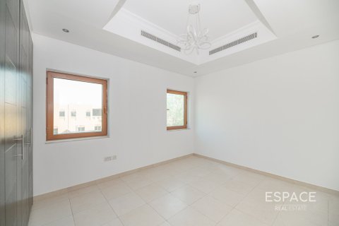 Üürile anda villa asukohaga Al Furjan, Dubai, AÜE: 3 magamistoaga, 357 m² Nr 661267 - pilt 2