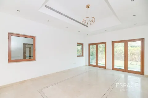 Üürile anda villa asukohaga Al Furjan, Dubai, AÜE: 3 magamistoaga, 357 m² Nr 661267 - pilt 7