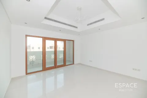 Üürile anda villa asukohaga Al Furjan, Dubai, AÜE: 3 magamistoaga, 357 m² Nr 661267 - pilt 6