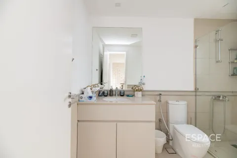 Townhouse in Dubai, UAE 4 bedrooms, 225 sq.m. № 661266 - photo 17