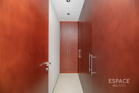 Városi lakóépület itt: Arabian Ranches, Dubai, EAE, 3 hálószoba, 226 m², azonosító: 661269 - fénykép 10