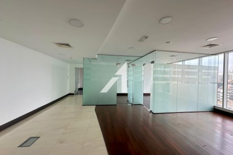 Oficiu de închiriat în Dubai, EAU 122.6 mp. №668654 - poză 6