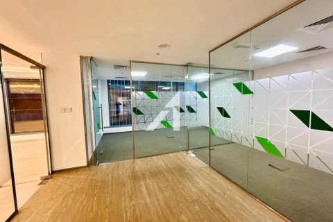 Oficiu de închiriat în Sheikh Zayed Road, Dubai, EAU 202.6 mp. №668652 - poză 11