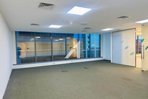 Oficiu de închiriat în Sheikh Zayed Road, Dubai, EAU 202.6 mp. №668652 - poză 12