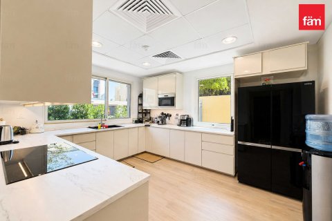 Huvila Al Barsha, Dubai, Arabiemiraatit 3 makuuhuonetta, 323.5 m2 № 708223 - kuva 10