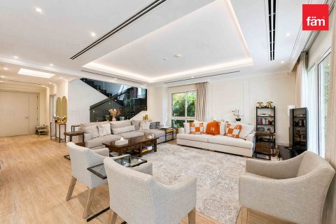 Huvila Al Barsha, Dubai, Arabiemiraatit 3 makuuhuonetta, 323.5 m2 № 708223 - kuva 4