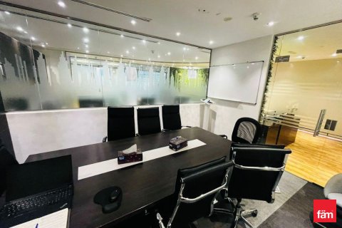 Oficiu de închiriat în Business Bay, Dubai, EAU 110.5 mp.  №695275 - poză 13