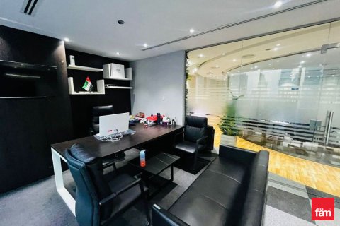 Oficiu de închiriat în Business Bay, Dubai, EAU 110.5 mp.  №695275 - poză 17