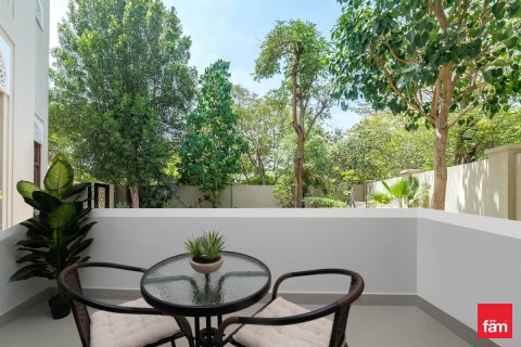 Apartment in Dubai, UAE 2 bedrooms, 104 sq.m. № 695276 - photo 7