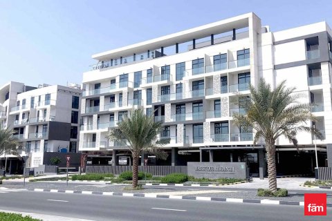 Apartment in Dubai, UAE 2 bedrooms, 104 sq.m. № 695276 - photo 9