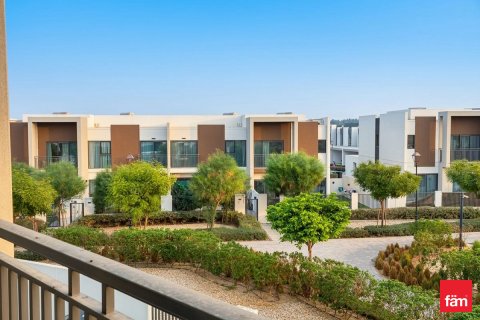 Kaupunkipientalo Dubai, Arabiemiraatit 4 makuuhuonetta, 233.8 m2 № 717596