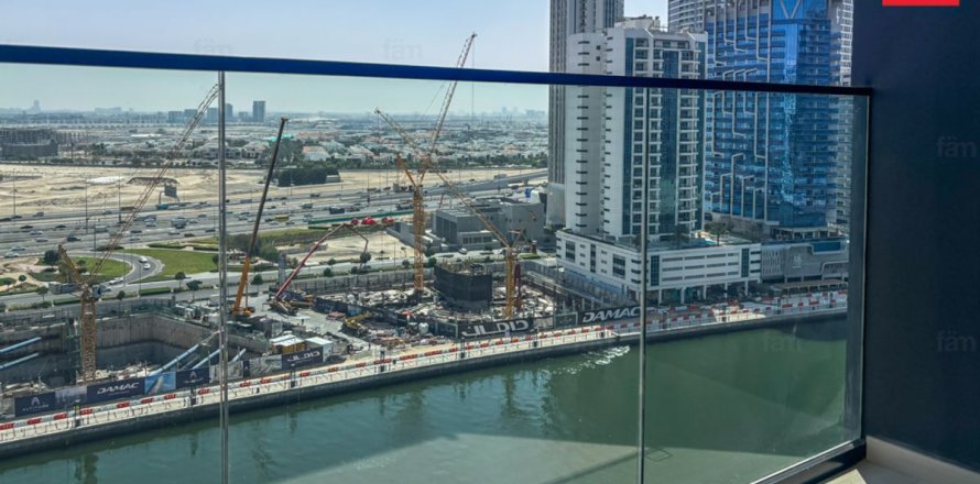 Apartment in Business Bay, Dubai, UAE 50.4 sq.m. № 647720