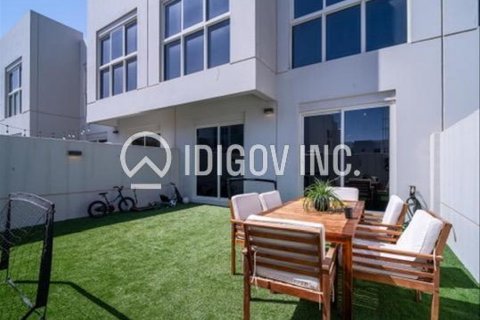 Řadový dům v Mudon, Dubai, SAE 3 ložnice, 160 m² Č.: 630871 - fotografie 11