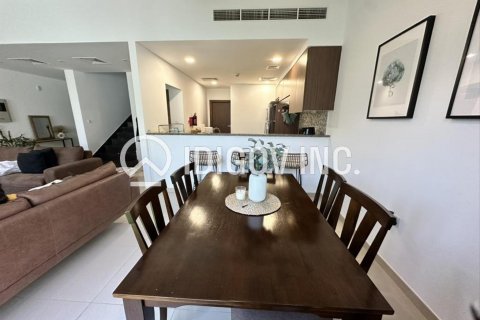 Řadový dům v Mudon, Dubai, SAE 3 ložnice, 160 m² Č.: 630871 - fotografie 6