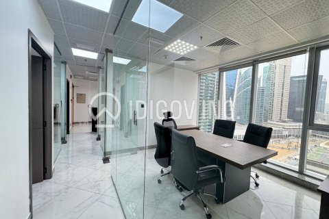 Business Bay, Dubai, UAE의 판매용 사무실 102제곱미터 번호 630876 - 사진 2