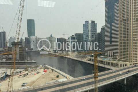Business Bay, Dubai, UAE의 판매용 사무실 102제곱미터 번호 630876 - 사진 1