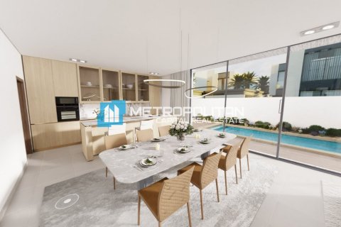 Huvila Saadiyat Island, Abu Dhabi, Arabiemiraatit 4 makuuhuonetta, 464.7 m2 № 651840 - kuva 3