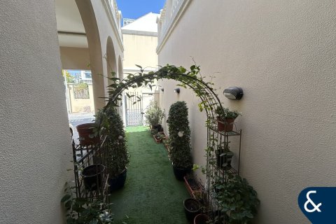 Jumeirah Village Triangle, Dubai, संयुक्त अरब अमीरात में टाउनहाउस, 3 बेडरूम, 240 वर्ग मीटर, संख्या 698172 - फ़ोटो 15