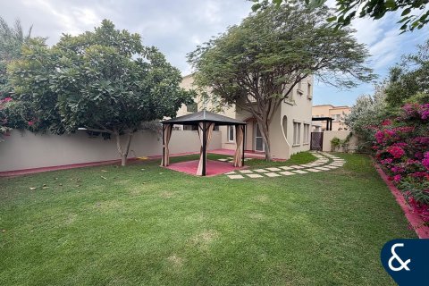 Villa itt: The Springs, Dubai, EAE, 2 hálószoba, 359 m², azonosító: 698167 - fénykép 1