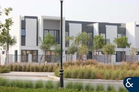 Βίλα σε Dubai Land, Dubai, ΗΑΕ 3 υπνοδωμάτια, 175 τ.μ. Αρ. 698173