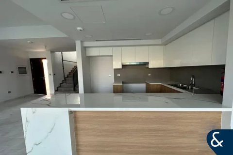 Βίλα σε Dubai Land, Dubai, ΗΑΕ 3 υπνοδωμάτια, 175 τ.μ. Αρ. 698173 - φωτογραφία 20