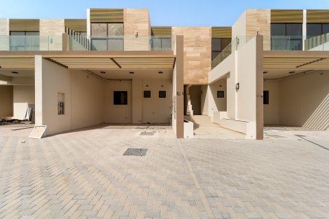 Nadd Al Sheba, Dubai, UAE의 타운하우스 침실 4개, 187제곱미터 번호 709727