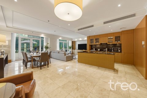 Apartment in DIFC, Dubai, UAE 4 bedrooms, 256.04 sq.m. № 739293 - photo 2