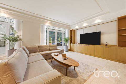 Apartment in DIFC, Dubai, UAE 4 bedrooms, 256.04 sq.m. № 739293 - photo 3