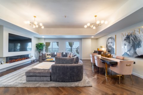 Penthouse in Dubai, VAE: 4 Schlafzimmer, 307 m2 Nr. 696342