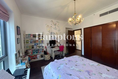 Huoneisto Downtown Dubai (Downtown Burj Dubai), Arabiemiraatit 3 makuuhuonetta, 175.77154697 m2 № 651626 - kuva 12