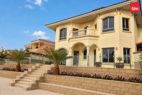 Villa asukohaga Palm Jumeirah, Dubai, AÜE: 5 magamistoaga, 657.1 m² Nr 751210