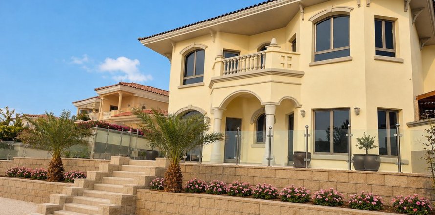Vilë në Palm Jumeirah, Dubai, Emiratet e Bashkuara Arabe 5 dhoma gjumi, 657.1 m2. № 751210