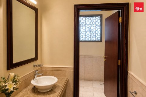 Villa à louer à Palm Jumeirah, Dubai, EAU 5 chambres, 657.1 m2 № 751210 - photo 21