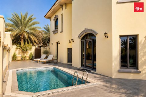 Villa à louer à Palm Jumeirah, Dubai, EAU 5 chambres, 657.1 m2 № 751210 - photo 23