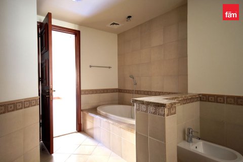 Apartman u gradu Palm Jumeirah, Dubai, UAE 2 spavaće sobe, 167.1 m2 Br. 751209 - Slika 8
