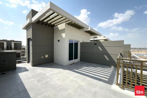 Shtëpi në qytet në Dubai, Emiratet e Bashkuara Arabe 3 dhoma gjumi, 112.2 m2. № 678366 - Foto 12