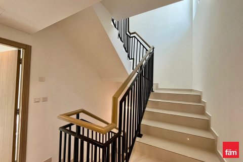 Shtëpi në qytet në Dubai, Emiratet e Bashkuara Arabe 3 dhoma gjumi, 112.2 m2. № 678366 - Foto 4