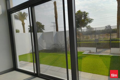 Villa itt: Dubai, EAE, 3 hálószoba, 144.8 m², azonosító: 678367 - fénykép 2