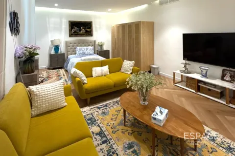 Villa in Motor City, Dubai, UAE 5 bedrooms, 678 sq.m. № 661104 - photo 7