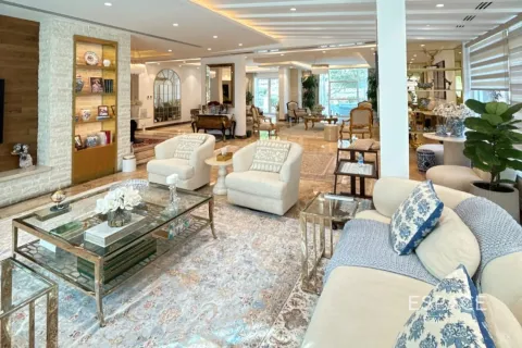 Villa in Motor City, Dubai, UAE 5 bedrooms, 678 sq.m. № 661104 - photo 2