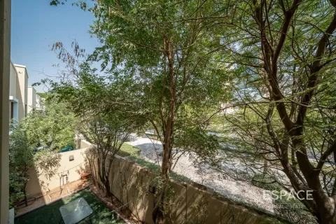 Villa in Dubai, UAE 3 bedrooms, 280 sq.m. № 661098 - photo 18