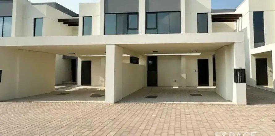 Таунхаус Дубай, БАӘ-да 3 жатын бөлмелер, 198 м² № 661099