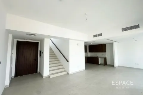 Таунхаус Дубай, БАӘ-да 3 жатын бөлмелер, 198 м² № 661099 - фото 3